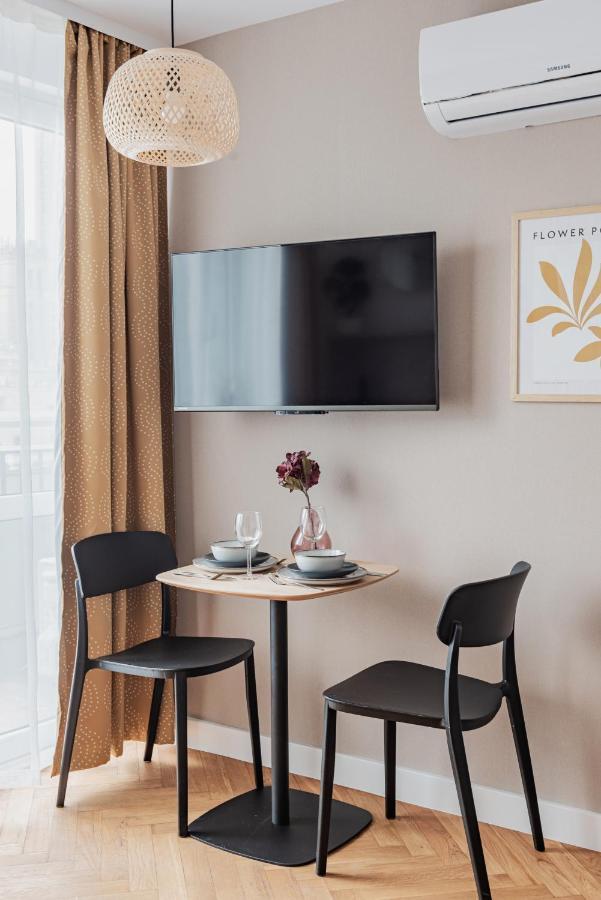 Apartments Modern City Centre Panska By Arrenda Варшава Екстер'єр фото