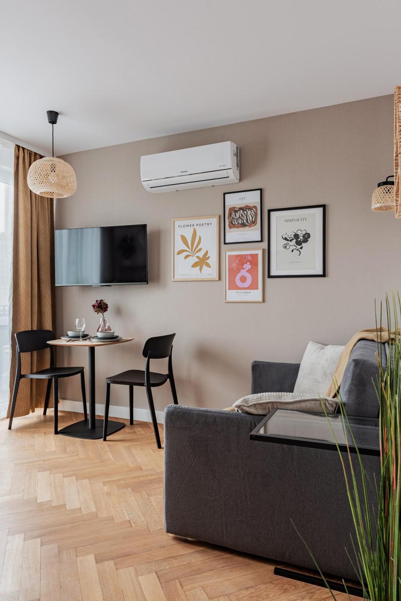 Apartments Modern City Centre Panska By Arrenda Варшава Екстер'єр фото